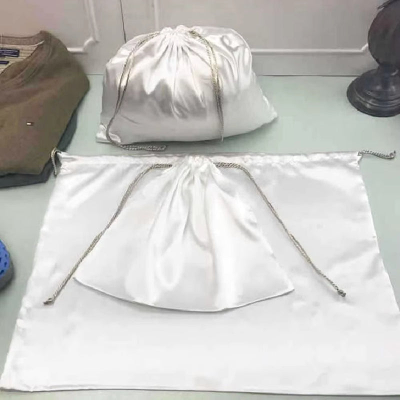 THE QOVA TOTE STANDARD